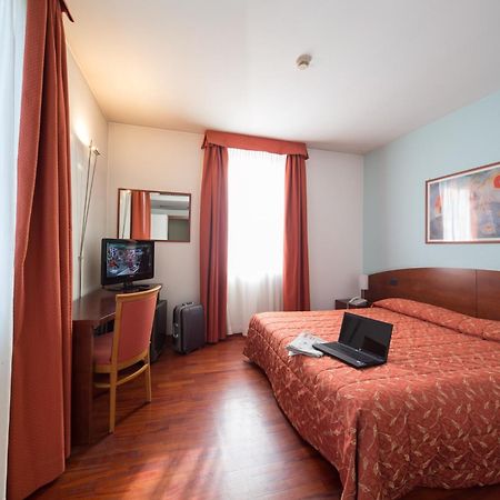 Hotel La Cascata Azzano San Paolo Εξωτερικό φωτογραφία